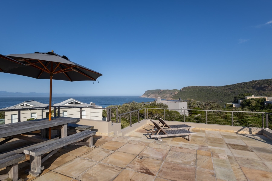 4 Bedroom Property for Sale in Whale Rock Beach Western Cape